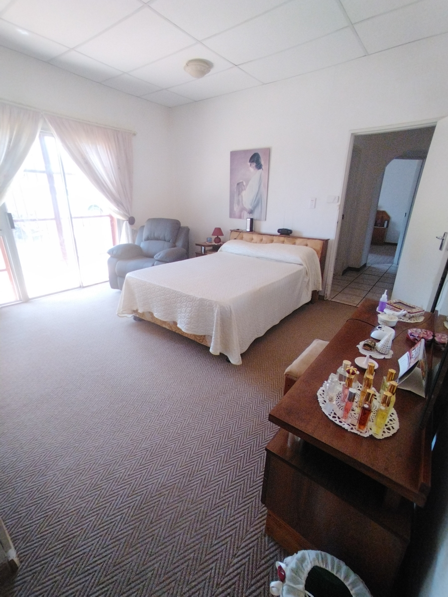 3 Bedroom Property for Sale in Christiana North West